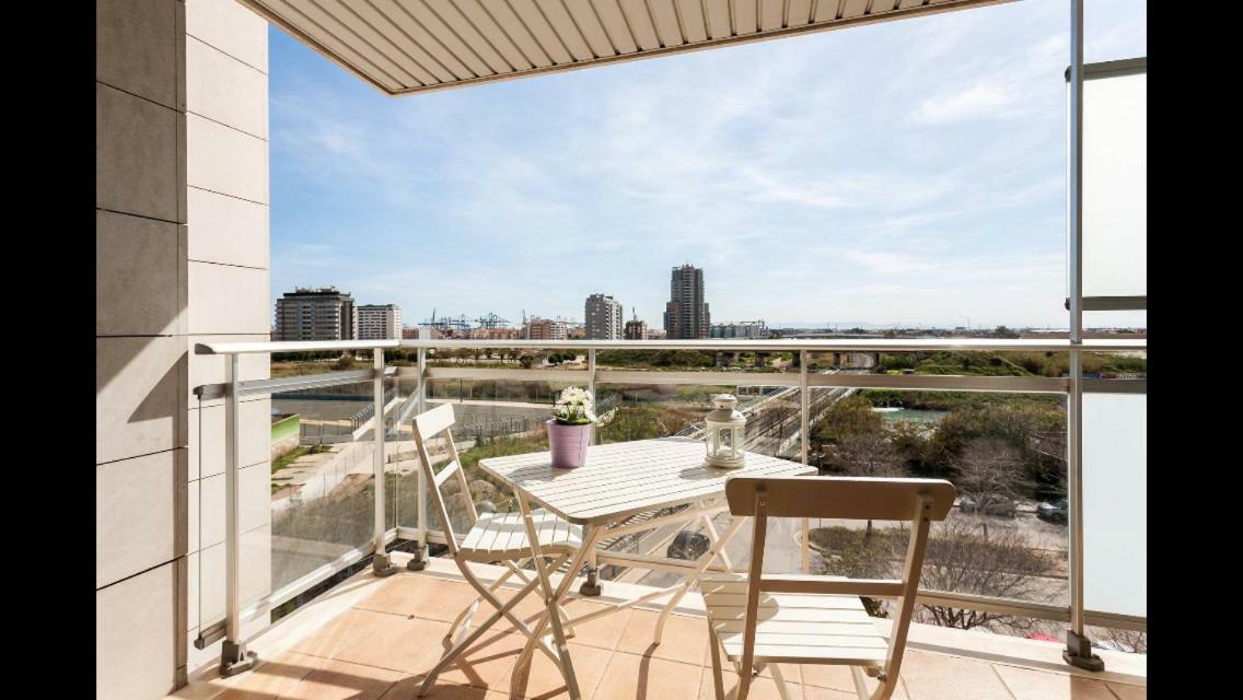 Apartamento En La Ciudad De Las Ciencias Y Cerca De La Playa 瓦伦西亚 外观 照片