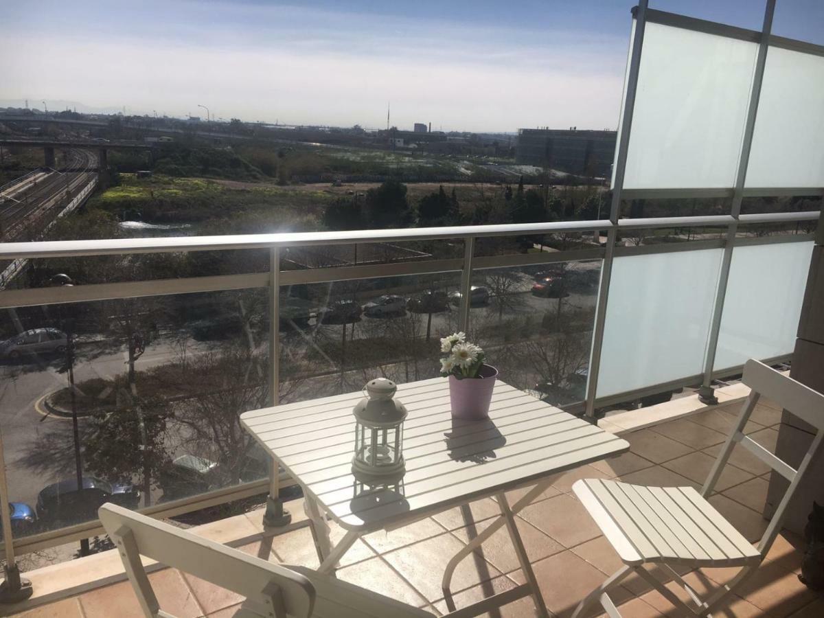 Apartamento En La Ciudad De Las Ciencias Y Cerca De La Playa 瓦伦西亚 外观 照片