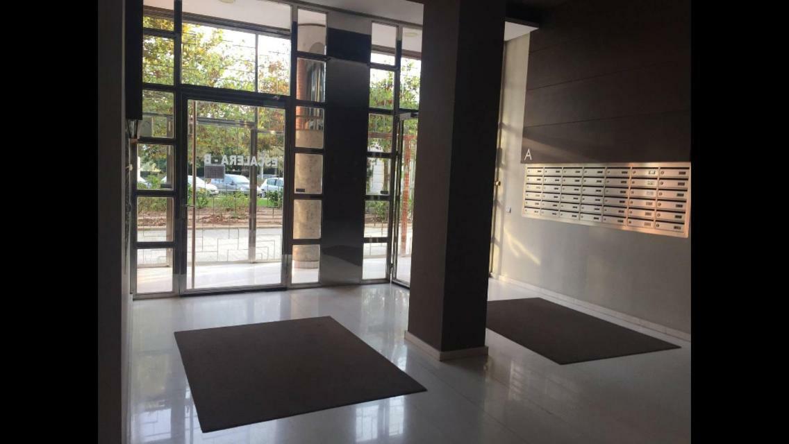 Apartamento En La Ciudad De Las Ciencias Y Cerca De La Playa 瓦伦西亚 外观 照片