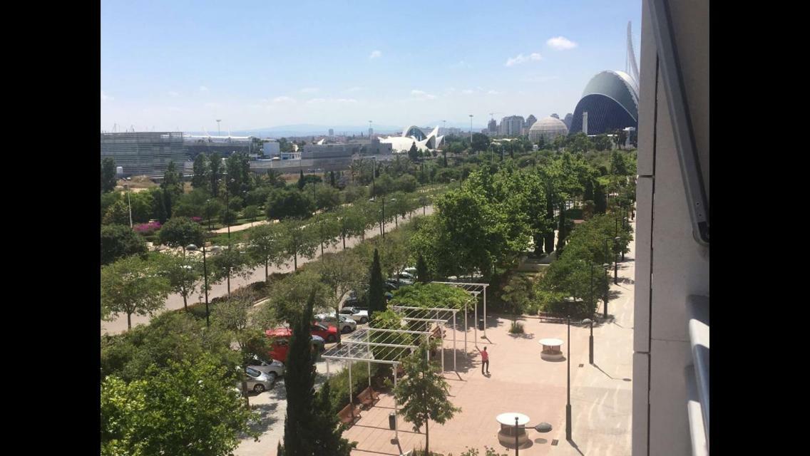 Apartamento En La Ciudad De Las Ciencias Y Cerca De La Playa 瓦伦西亚 外观 照片