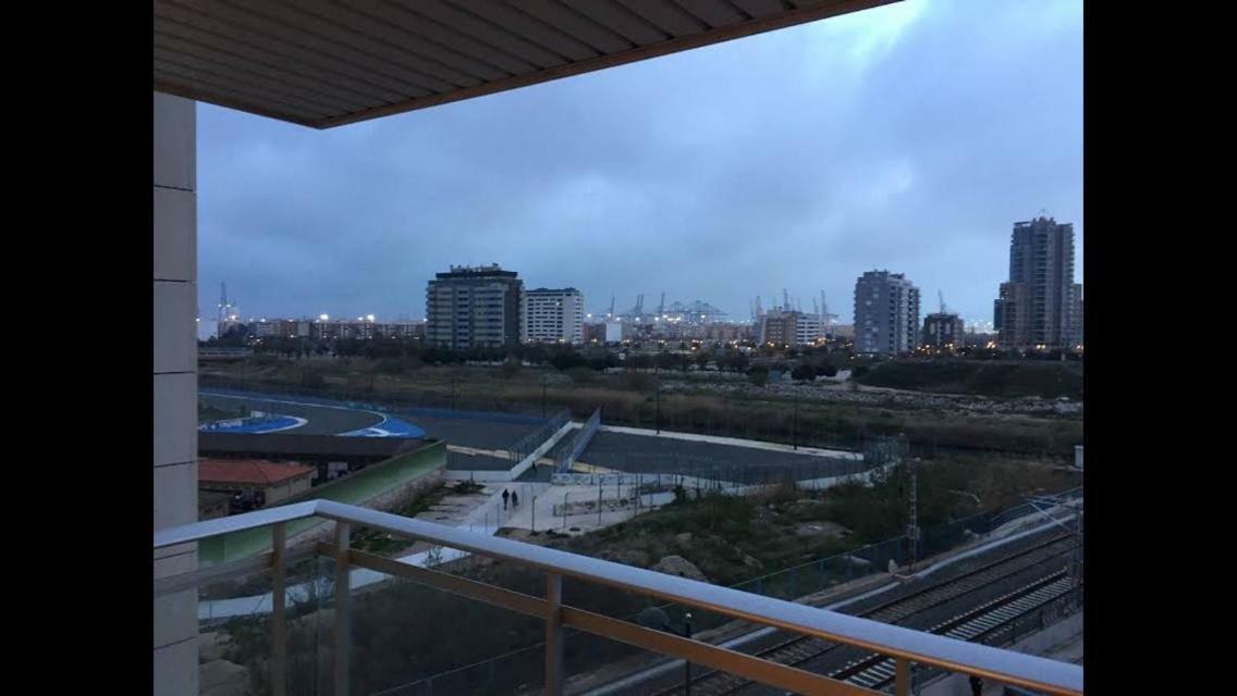 Apartamento En La Ciudad De Las Ciencias Y Cerca De La Playa 瓦伦西亚 外观 照片